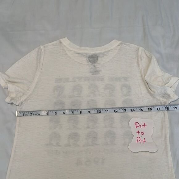 The Beatles szM Cream Graphic “A hard days night” 1964 graphic T-shirt GUC - Picture 6 of 7